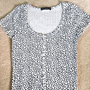 Short sleeve top